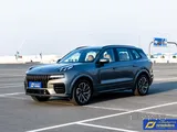 Lynk&Co 09 - Daily 275 QR